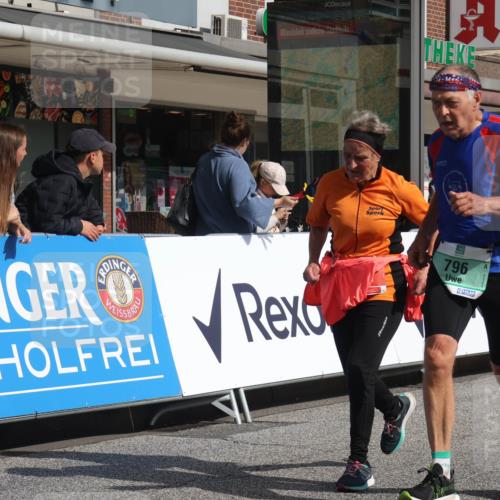 15.09.2024 - PSD Bank Halbmarathon Michael Strokosch http://msf.ph/oto/7069043 15.09.2024 12:06:49 Ziel 796, 797, 1328, 2806, 2942, 3019 meine-sportfotos.de
