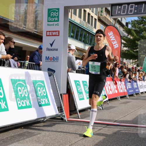 15.09.2024 - PSD Bank Halbmarathon Strokosch-Dieckow http://msf.ph/oto/7069050 15.09.2024 11:09:02 Ziel 496, 525, 807 meine-sportfotos.de