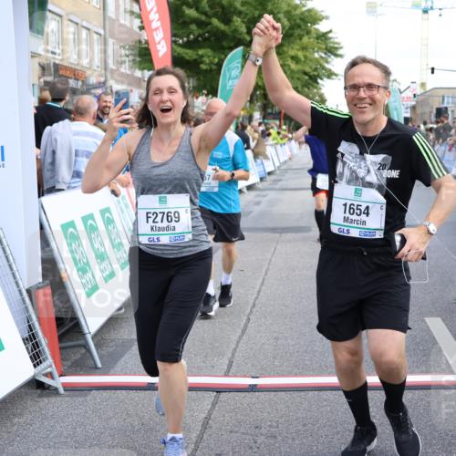 15.09.2024 - PSD Bank Halbmarathon Strokosch-Dieckow http://msf.ph/oto/7069060 15.09.2024 12:22:21 Ziel 1654, 2321, 2457, 2689, 2769, 3025, 3230 meine-sportfotos.de