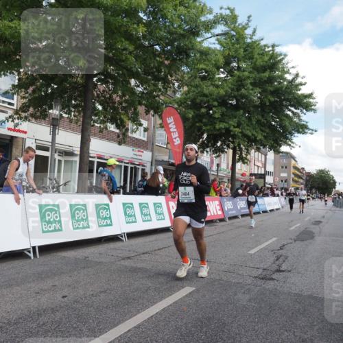 15.09.2024 - PSD Bank Halbmarathon Miley Keyser http://msf.ph/oto/7069069 15.09.2024 12:21:30 Ziel 2254, 2256, 2379, 2404, 2698, 3069, 3555 meine-sportfotos.de