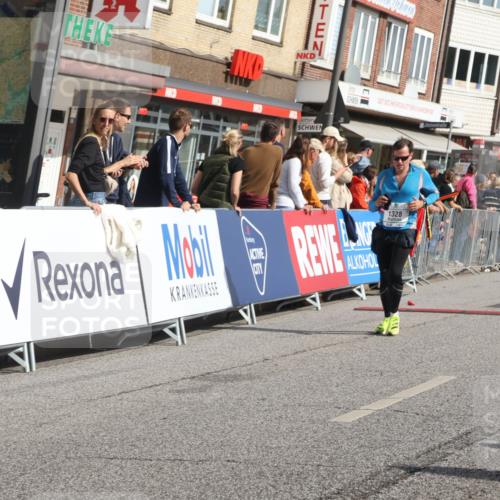 15.09.2024 - PSD Bank Halbmarathon Michael Strokosch http://msf.ph/oto/7069070 15.09.2024 12:06:54 Ziel 796, 797, 1328, 2806, 3019 meine-sportfotos.de