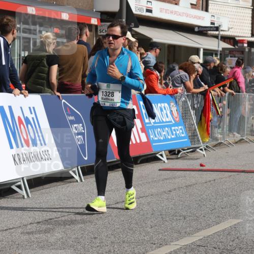 15.09.2024 - PSD Bank Halbmarathon Michael Strokosch http://msf.ph/oto/7069077 15.09.2024 12:06:55 Ziel 796, 797, 1328, 1933, 2806, 2919, 3019 meine-sportfotos.de