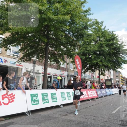 15.09.2024 - PSD Bank Halbmarathon Miley Keyser http://msf.ph/oto/7069085 15.09.2024 12:21:32 Ziel 2254, 2256, 2379, 2404, 2698, 3069, 3269, 3555 meine-sportfotos.de