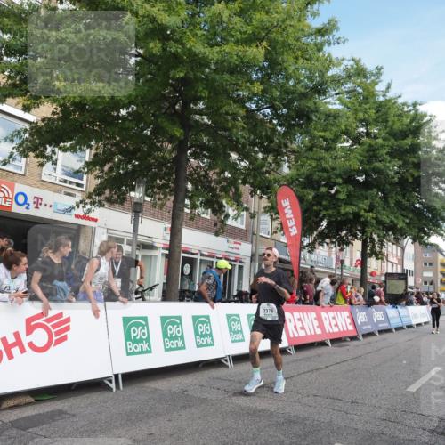 15.09.2024 - PSD Bank Halbmarathon Miley Keyser http://msf.ph/oto/7069088 15.09.2024 12:21:32 Ziel 2254, 2256, 2379, 2404, 2698, 3069, 3269, 3555 meine-sportfotos.de