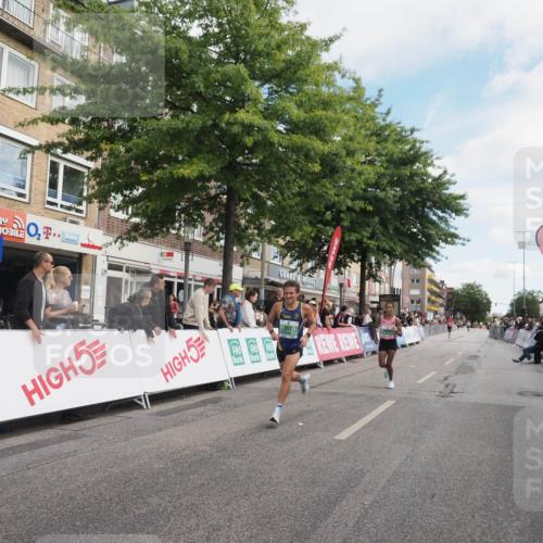 15.09.2024 - PSD Bank Halbmarathon Miley Keyser http://msf.ph/oto/7069108 15.09.2024 11:21:03 Ziel 557, 625, 648, 875, 1020 meine-sportfotos.de