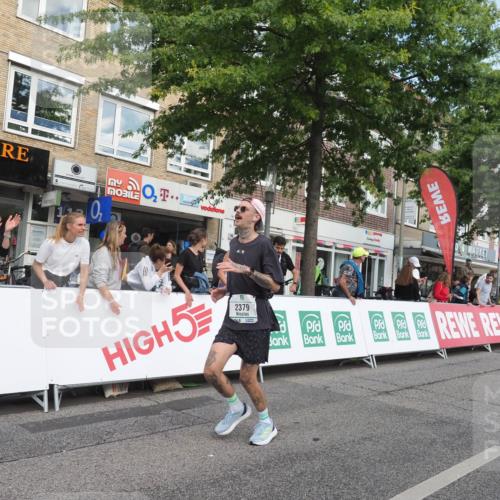 15.09.2024 - PSD Bank Halbmarathon Miley Keyser http://msf.ph/oto/7069115 15.09.2024 12:21:33 Ziel 2254, 2256, 2379, 2404, 2698, 3069, 3269, 3555 meine-sportfotos.de