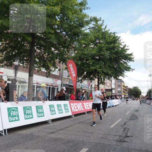 15.09.2024 - PSD Bank Halbmarathon Miley Keyser http://msf.ph/oto/7069123 15.09.2024 12:21:35 Ziel 2254, 2256, 2379, 2404, 2698, 2951, 3069, 3269, 3275, 3555 meine-sportfotos.de