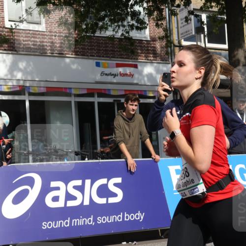 15.09.2024 - PSD Bank Halbmarathon Michael Strokosch http://msf.ph/oto/7069150 15.09.2024 12:07:09 Ziel 1331, 1877, 1933, 2919, 2938, 3180, 3181 meine-sportfotos.de