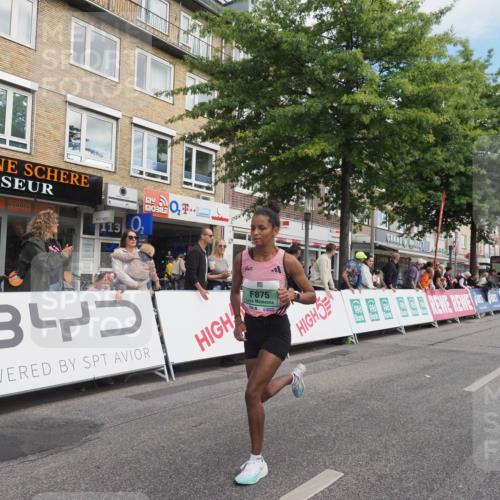 15.09.2024 - PSD Bank Halbmarathon Miley Keyser http://msf.ph/oto/7069153 15.09.2024 11:21:04 Ziel 557, 625, 648, 873, 875, 1020 meine-sportfotos.de