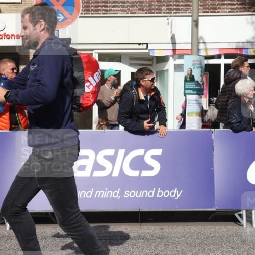 15.09.2024 - PSD Bank Halbmarathon Michael Strokosch http://msf.ph/oto/7069162 15.09.2024 12:07:10 Ziel 1331, 1877, 1933, 2919, 2938, 3180, 3181 meine-sportfotos.de