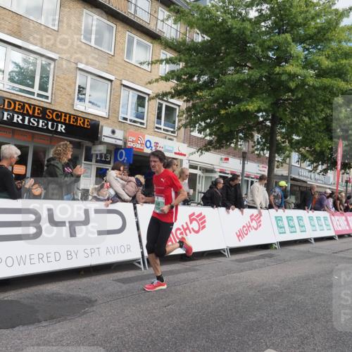 15.09.2024 - PSD Bank Halbmarathon Miley Keyser http://msf.ph/oto/7069177 15.09.2024 11:21:12 Ziel 579, 648, 873 meine-sportfotos.de