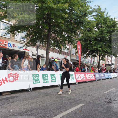 15.09.2024 - PSD Bank Halbmarathon Miley Keyser http://msf.ph/oto/7069184 15.09.2024 12:21:38 Ziel 2254, 2256, 2379, 2404, 2698, 2951, 3069, 3269, 3275, 3555 meine-sportfotos.de