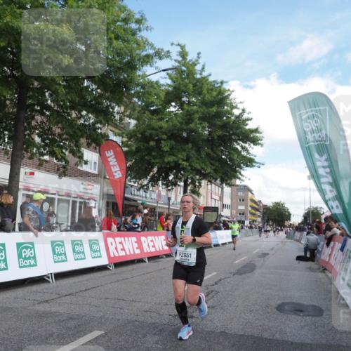 15.09.2024 - PSD Bank Halbmarathon Miley Keyser http://msf.ph/oto/7069254 15.09.2024 12:21:45 Ziel 2039, 2131, 2254, 2951, 3269, 3275, 3471 meine-sportfotos.de