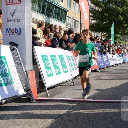 15.09.2024 - PSD Bank Halbmarathon Strokosch-Dieckow http://msf.ph/oto/7069262 15.09.2024 10:28:07 Ziel 27, 28, 37, 43, 73, 77, 101, 103, 108, 128, 138, 230, 247, 249, 261, 296 meine-sportfotos.de