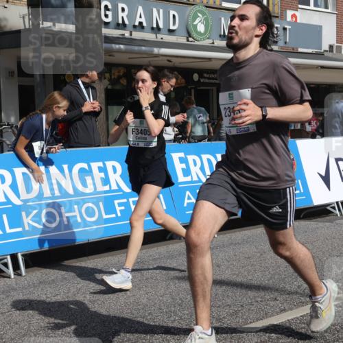 15.09.2024 - PSD Bank Halbmarathon Michael Strokosch http://msf.ph/oto/7069301 15.09.2024 12:07:26 Ziel 1422, 1717, 2029, 2158, 2190, 2313, 2511, 3024, 3153, 3405, 3529 meine-sportfotos.de