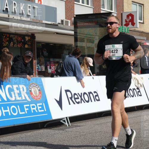 15.09.2024 - PSD Bank Halbmarathon Michael Strokosch http://msf.ph/oto/7069341 15.09.2024 12:07:29 Ziel 1422, 1717, 1825, 2029, 2158, 2175, 2190, 2313, 2511, 2998, 3024, 3153, 3174, 3405, 3529 meine-sportfotos.de