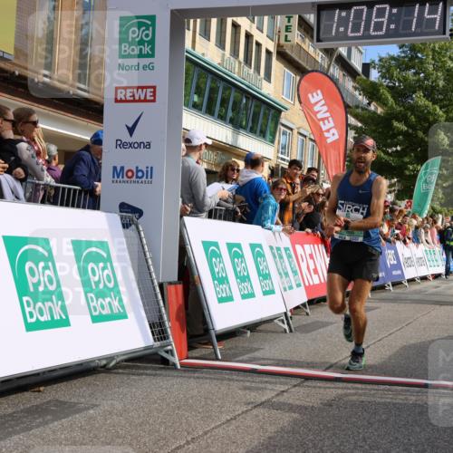 15.09.2024 - PSD Bank Halbmarathon Strokosch-Dieckow http://msf.ph/oto/7069347 15.09.2024 11:09:05 Ziel 495, 496, 525 meine-sportfotos.de