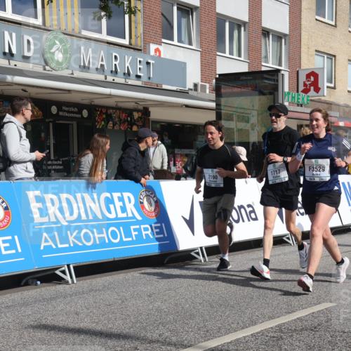 15.09.2024 - PSD Bank Halbmarathon Michael Strokosch http://msf.ph/oto/7069401 15.09.2024 12:07:34 Ziel 1422, 1717, 1825, 1953, 1986, 2029, 2175, 2190, 2313, 2511, 2963, 2976, 2998, 3024, 3039, 3174, 3405, 3529 meine-sportfotos.de