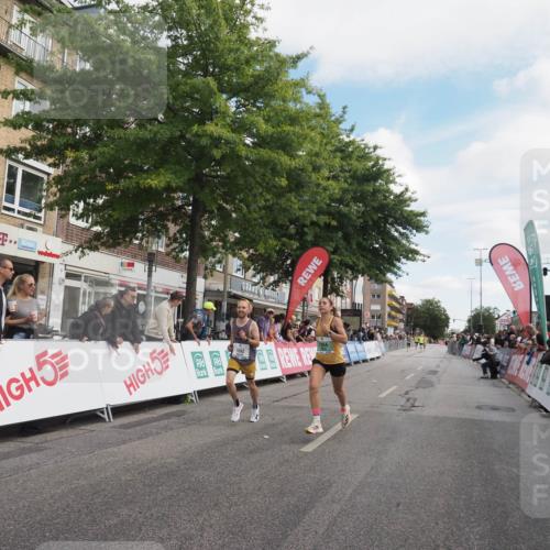 15.09.2024 - PSD Bank Halbmarathon Miley Keyser http://msf.ph/oto/7069402 15.09.2024 11:21:37 Ziel 428, 655, 854, 864, 867, 878, 1009, 1049, 1092 meine-sportfotos.de
