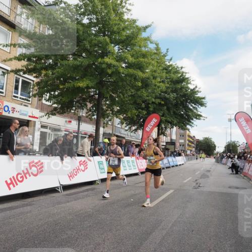 15.09.2024 - PSD Bank Halbmarathon Miley Keyser http://msf.ph/oto/7069406 15.09.2024 11:21:37 Ziel 428, 655, 854, 864, 867, 878, 1009, 1049, 1092 meine-sportfotos.de