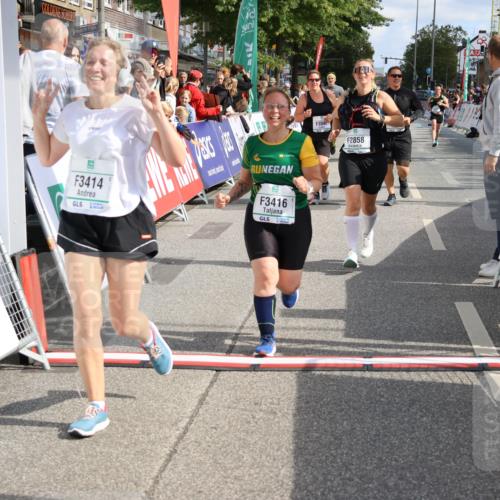 15.09.2024 - PSD Bank Halbmarathon Strokosch-Dieckow http://msf.ph/oto/7069409 15.09.2024 12:31:23 Ziel 1948, 2259, 2261, 2858, 3089, 3211, 3279, 3312, 3414, 3416, 3486, 3542 meine-sportfotos.de