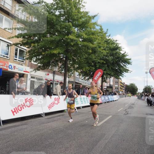 15.09.2024 - PSD Bank Halbmarathon Miley Keyser http://msf.ph/oto/7069411 15.09.2024 11:21:37 Ziel 428, 655, 854, 864, 867, 878, 1009, 1049, 1092 meine-sportfotos.de