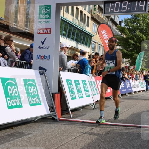 15.09.2024 - PSD Bank Halbmarathon Strokosch-Dieckow http://msf.ph/oto/7069413 15.09.2024 11:09:05 Ziel 495, 496, 525 meine-sportfotos.de