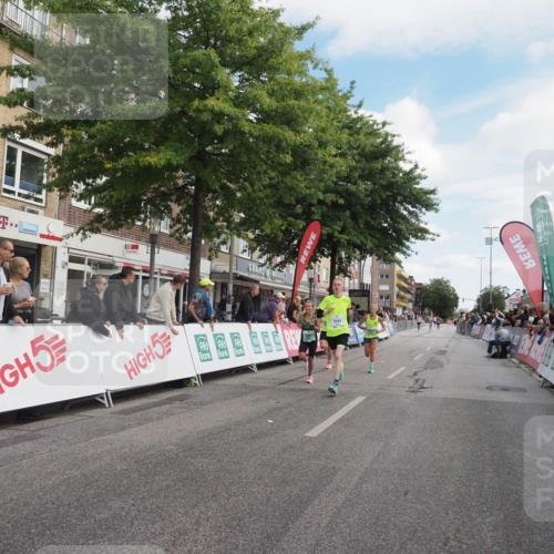 15.09.2024 - PSD Bank Halbmarathon Miley Keyser http://msf.ph/oto/7069463 15.09.2024 11:21:47 Ziel 419, 643, 653, 655, 854, 867, 1010, 1049 meine-sportfotos.de