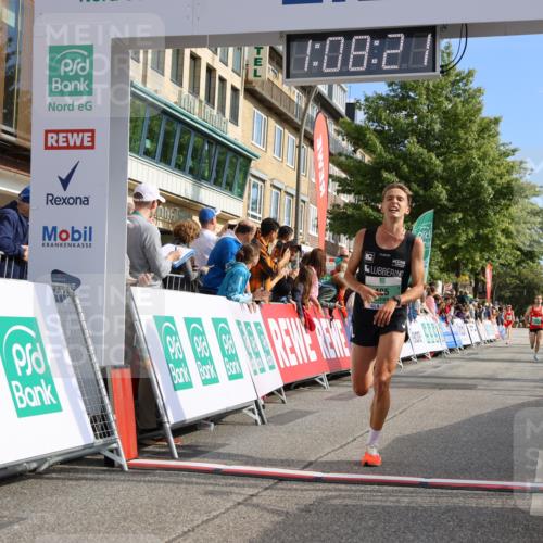 15.09.2024 - PSD Bank Halbmarathon Strokosch-Dieckow http://msf.ph/oto/7069472 15.09.2024 11:09:12 Ziel 495, 496, 510, 525 meine-sportfotos.de