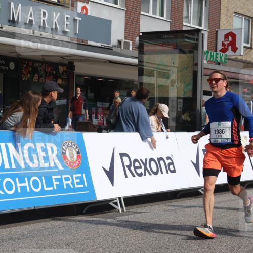 15.09.2024 - PSD Bank Halbmarathon Michael Strokosch http://msf.ph/oto/7069491 15.09.2024 12:07:41 Ziel 1717, 1825, 1832, 1953, 1986, 2029, 2040, 2175, 2190, 2963, 2976, 2998, 3024, 3039, 3174, 3529 meine-sportfotos.de