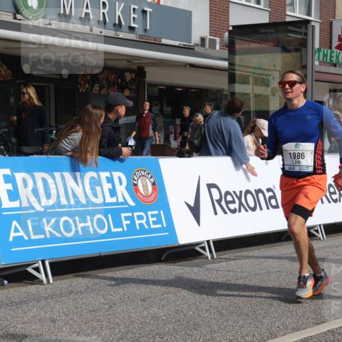 15.09.2024 - PSD Bank Halbmarathon Michael Strokosch http://msf.ph/oto/7069495 15.09.2024 12:07:41 Ziel 1717, 1825, 1832, 1953, 1986, 2029, 2040, 2175, 2190, 2963, 2976, 2998, 3024, 3039, 3174, 3529 meine-sportfotos.de
