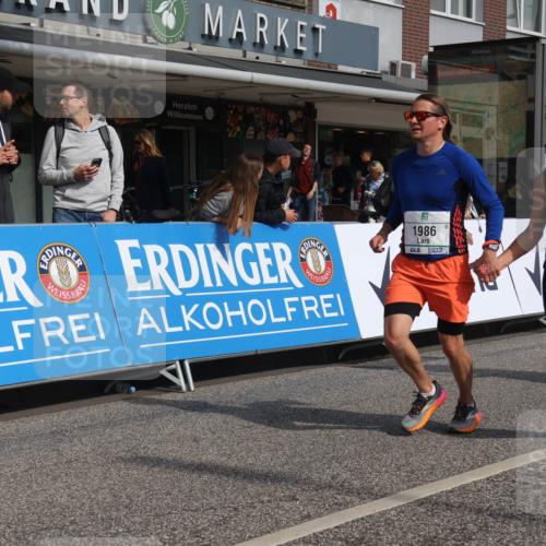 15.09.2024 - PSD Bank Halbmarathon Michael Strokosch http://msf.ph/oto/7069499 15.09.2024 12:07:41 Ziel 1717, 1825, 1832, 1953, 1986, 2029, 2040, 2175, 2190, 2963, 2976, 2998, 3024, 3039, 3174, 3529 meine-sportfotos.de