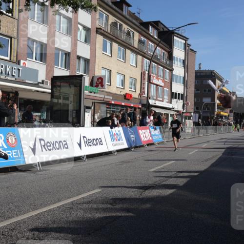 15.09.2024 - PSD Bank Halbmarathon Michael Strokosch http://msf.ph/oto/7069501 15.09.2024 10:24:57 Ziel 61, 119, 131, 211 meine-sportfotos.de