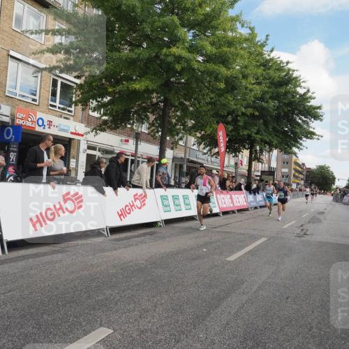 15.09.2024 - PSD Bank Halbmarathon Miley Keyser http://msf.ph/oto/7069528 15.09.2024 11:21:57 Ziel 415, 419, 422, 643, 653, 654, 876, 1010 meine-sportfotos.de