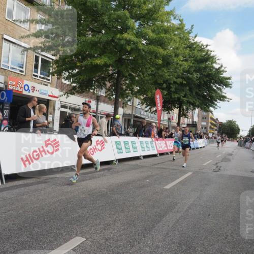 15.09.2024 - PSD Bank Halbmarathon Miley Keyser http://msf.ph/oto/7069546 15.09.2024 11:21:57 Ziel 415, 419, 422, 643, 653, 654, 876, 1010 meine-sportfotos.de