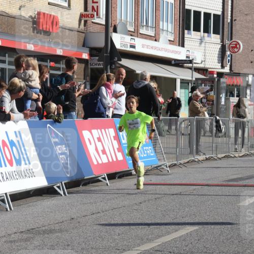 15.09.2024 - PSD Bank Halbmarathon Michael Strokosch http://msf.ph/oto/7069555 15.09.2024 10:25:06 Ziel 102, 119, 131, 165, 177 meine-sportfotos.de