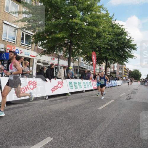 15.09.2024 - PSD Bank Halbmarathon Miley Keyser http://msf.ph/oto/7069560 15.09.2024 11:21:58 Ziel 415, 419, 422, 643, 653, 654, 876, 1010 meine-sportfotos.de