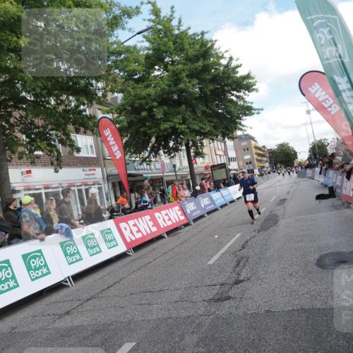 15.09.2024 - PSD Bank Halbmarathon Miley Keyser http://msf.ph/oto/7069566 15.09.2024 12:22:08 Ziel 1654, 2321, 2457, 2689, 2769, 3025, 3230 meine-sportfotos.de