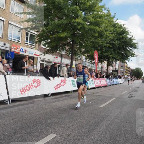 15.09.2024 - PSD Bank Halbmarathon Miley Keyser http://msf.ph/oto/7069572 15.09.2024 11:21:58 Ziel 415, 419, 422, 643, 653, 654, 876, 1010 meine-sportfotos.de