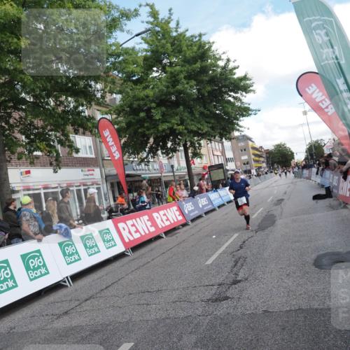 15.09.2024 - PSD Bank Halbmarathon Miley Keyser http://msf.ph/oto/7069580 15.09.2024 12:22:08 Ziel 1654, 2321, 2457, 2689, 2769, 3025, 3230 meine-sportfotos.de