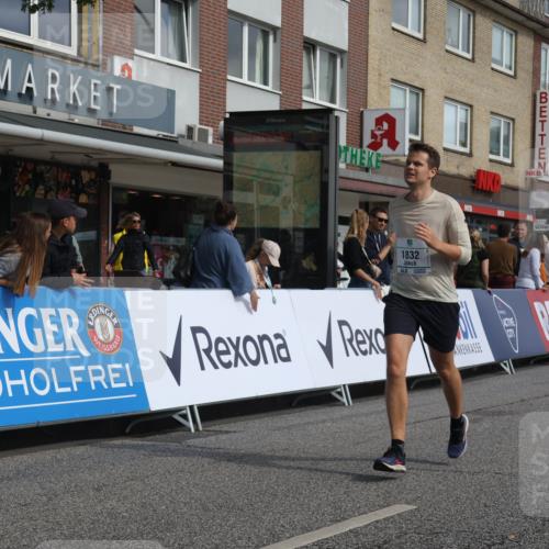 15.09.2024 - PSD Bank Halbmarathon Michael Strokosch http://msf.ph/oto/7069583 15.09.2024 12:07:47 Ziel 1825, 1832, 1953, 1986, 2040, 2175, 2521, 2963, 2976, 2996, 2998, 3039, 3174 meine-sportfotos.de