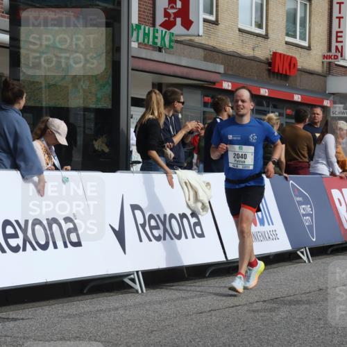 15.09.2024 - PSD Bank Halbmarathon Michael Strokosch http://msf.ph/oto/7069595 15.09.2024 12:07:49 Ziel 1646, 1825, 1832, 1953, 1986, 2040, 2521, 2963, 2976, 2996, 3039, 3257 meine-sportfotos.de