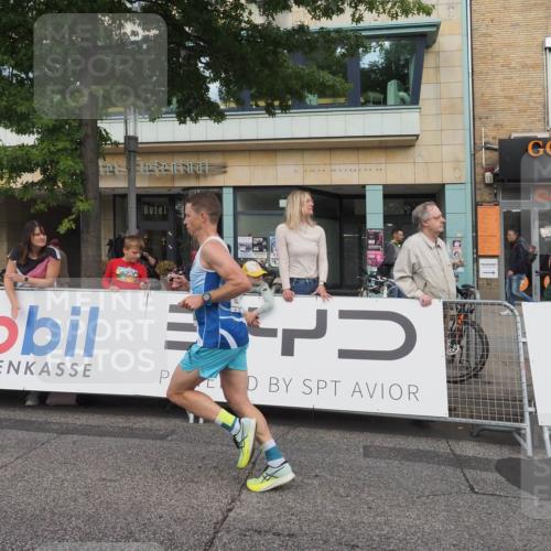 15.09.2024 - PSD Bank Halbmarathon Miley Keyser http://msf.ph/oto/7069614 15.09.2024 11:22:00 Ziel 415, 419, 422, 643, 653, 654, 876, 1010 meine-sportfotos.de