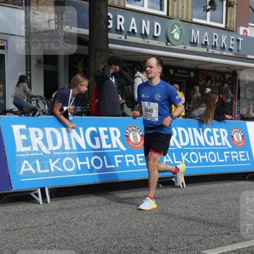 15.09.2024 - PSD Bank Halbmarathon Michael Strokosch http://msf.ph/oto/7069644 15.09.2024 12:07:51 Ziel 1633, 1646, 1832, 1953, 1986, 2040, 2521, 2963, 2996, 3039, 3257 meine-sportfotos.de