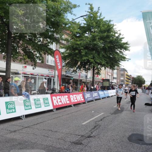 15.09.2024 - PSD Bank Halbmarathon Miley Keyser http://msf.ph/oto/7069665 15.09.2024 12:22:26 Ziel 836, 2862, 3299, 3304 meine-sportfotos.de