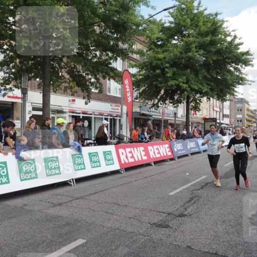 15.09.2024 - PSD Bank Halbmarathon Miley Keyser http://msf.ph/oto/7069684 15.09.2024 12:22:27 Ziel 836, 2862, 3299, 3304 meine-sportfotos.de