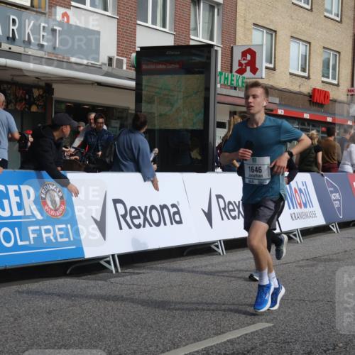 15.09.2024 - PSD Bank Halbmarathon Michael Strokosch http://msf.ph/oto/7069735 15.09.2024 12:07:58 Ziel 1159, 1633, 1646, 1832, 2040, 2521, 2781, 2996, 3145, 3257 meine-sportfotos.de