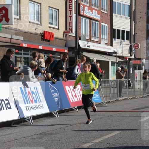 15.09.2024 - PSD Bank Halbmarathon Michael Strokosch http://msf.ph/oto/7069737 15.09.2024 10:25:22 Ziel 7, 19, 66, 102, 110, 177, 257 meine-sportfotos.de