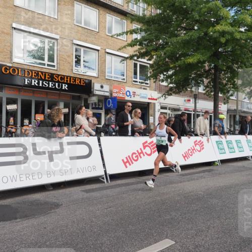 15.09.2024 - PSD Bank Halbmarathon Miley Keyser http://msf.ph/oto/7069738 15.09.2024 11:22:06 Ziel 415, 419, 422, 631, 653, 654, 876, 877 meine-sportfotos.de