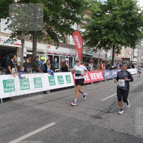 15.09.2024 - PSD Bank Halbmarathon Miley Keyser http://msf.ph/oto/7069743 15.09.2024 12:22:31 Ziel 836, 2862, 3018, 3036, 3299, 3304 meine-sportfotos.de